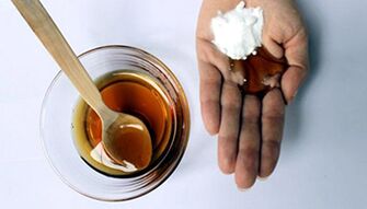 A mixture of baking soda and honey is a folk remedy for increasing blood flow to the penis